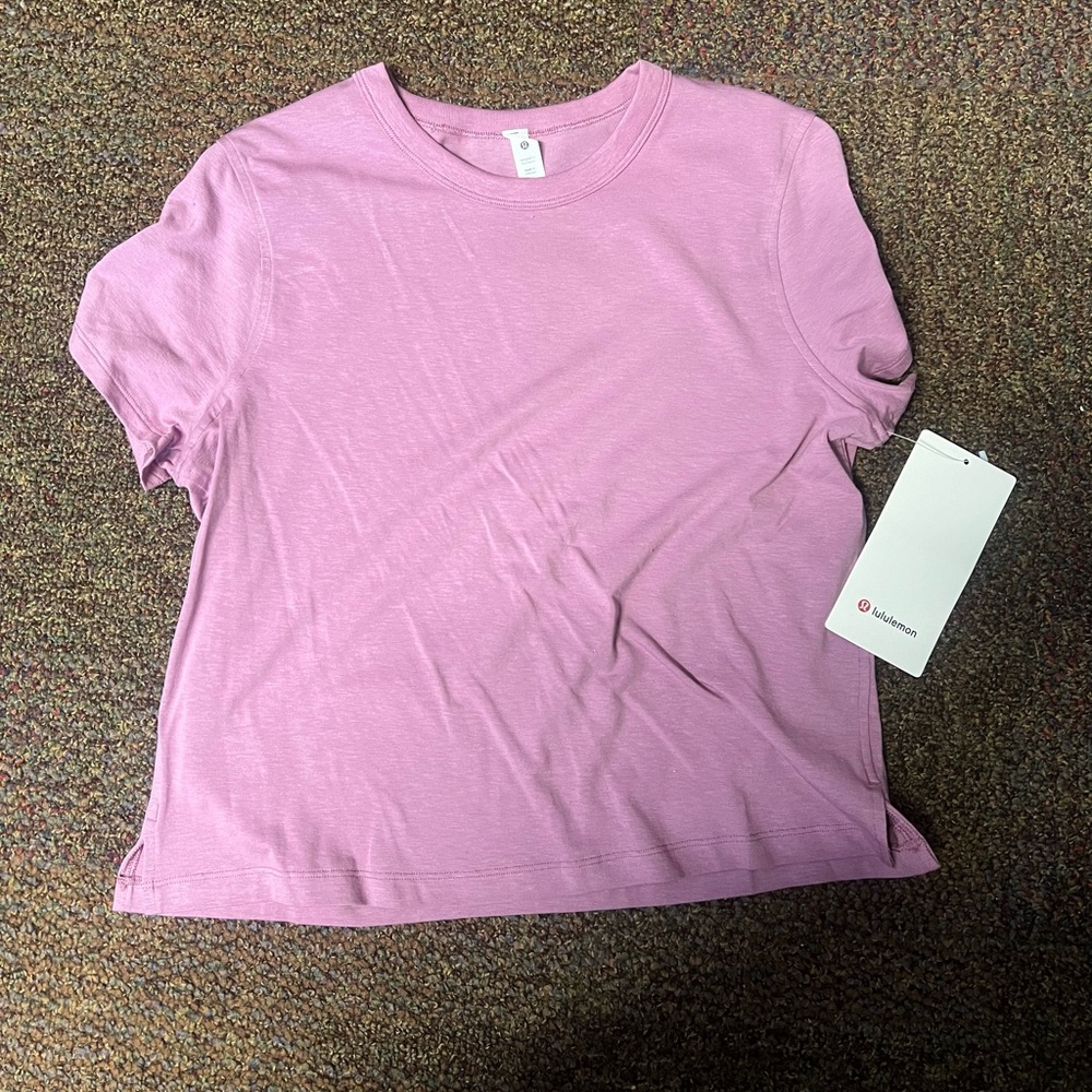 brand new lululemon classic fit cotton blend tee